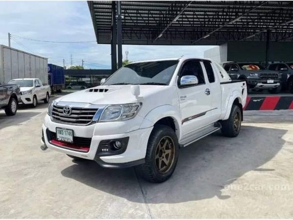 Toyota Vigo 2.5 SMARTCAB E Prerunner VN Turbo Pickup M/T ปี 2015