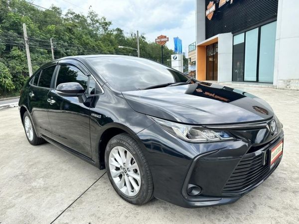 TOYOTA ALTIS 1.8 HYBRID ENTRY เกียร์AT ปี19