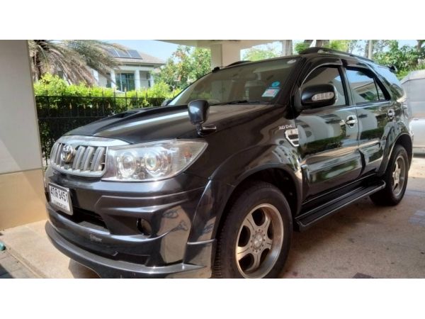 เจ้าของขายเอง 2006 Toyota Fortuner 3.0 V 4WD สีดำ รูปที่ 0