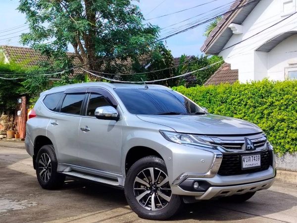 MITSUBISHI PAJERO SPORT 2.4 GT 4WD  ปี2017สีบรอนซ์ เกียร์ A/T