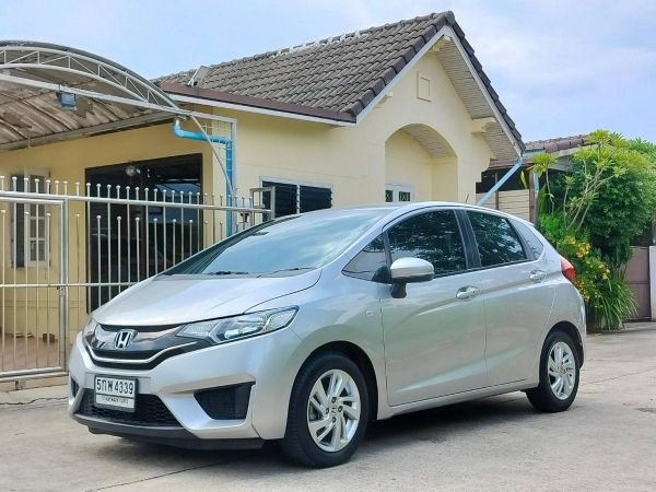 HONDA JAZZ GK 1.5 SV  i-VTEC  ตัวท็อป  ปี 2016 สีบรอนซ์   เกียร์ A/T