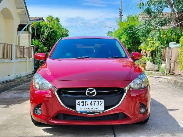 MAZDA MAZDA2 1.5 xd high plus ปี2015 สีแดง  เกียร์ A/Tรถมือเดียว