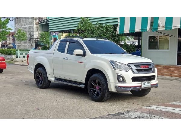 ISUZU D-MAX X-SERIES  1.9  CAB HI-LANDER ปี 2017 สีขาว   เกียร์ M/T