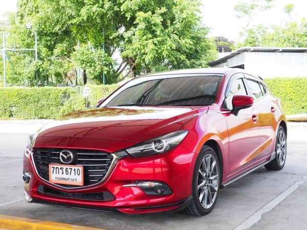 MAZDA 3 2.0S เกียร์ออโต้ สีแดง MY2018