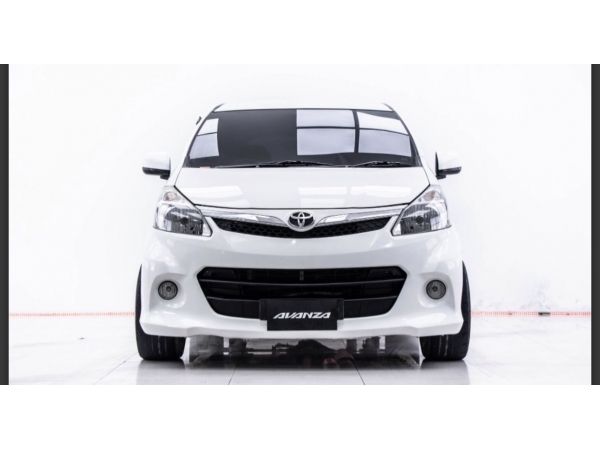 Toyota Avanza 1.5S ปี2012 สีขาว