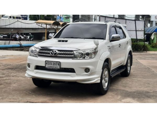 TOYOTA FORTUNER 3.0V ปี2011