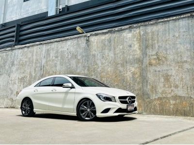 2015 BENZ CLA180 URBAN โฉม W117 รูปที่ 0