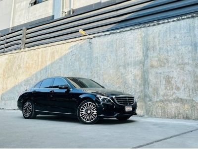 2017 BENZ C350e EXCLUSIVE โฉม W205 รูปที่ 0