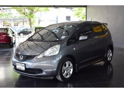 HONDA JAZZ 1.5 V AT ปี2011