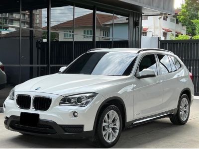 BMW X1 2.0 วิ่ง 80000 KM ปี2013 ขาว เบาะแดง