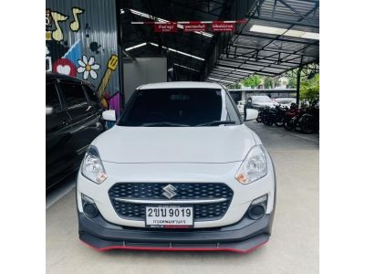 ขายรถ Suzuki Swift 1.2 Gl สีขาว ปี 2021