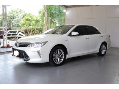 ปี2017 TOYOTA CAMRY 2.5 HV NAVI MINOR CHANGE E-CVT