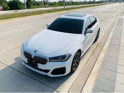 BMW 530e 2.0M SPORT PLUG IN HYBRID LCI G30 ปี 2021 สีขาว