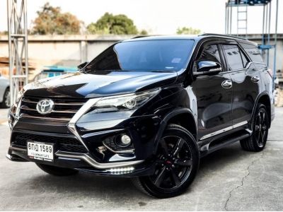 Toyota Fortuner 2.8 TRD 4x4 Blacktop TOP ปี 2017 รถสวยใหม่มากๆ รูปที่ 0