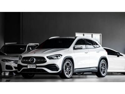 Mercedes Benz GLA 200 AMG Dynamic ปี 2021 สีขาว