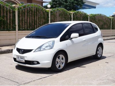 HONDA JAZZ 1.5 V i-VTEC ปี 2010 เกียร์AUTO สภาพนางฟ้า รูปที่ 0