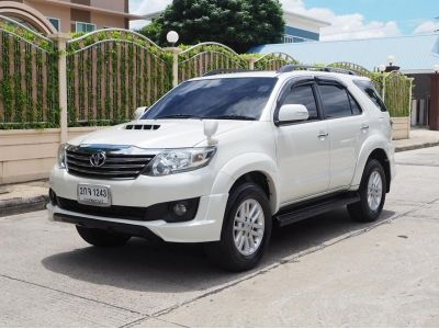 TOYOTA FORTUNER 3.0 V (CHAMP) ปี 2013 AUTO 5 SPEED สีขาวมุก(นิยมสุด) สภาพนางฟ้า