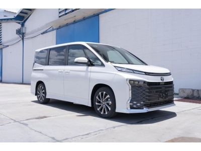 All-New Toyota Voxy 2023 รถใหม่ พร้อมส่งมอบ