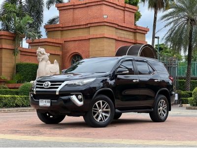 2016 Toyota Fortuner 2.8 V 4WD SUV ออกรถ 0 บาท