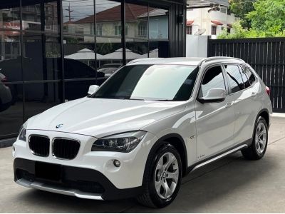 Bmw X1 2.0i รถศูนย์ สีขาว เบาะแดง ปี 2013 วิ่ง 14x,xxx km. แท้