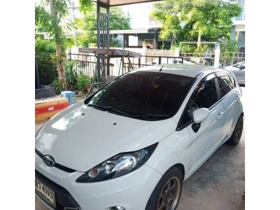 FORD FIESTA 1.6 SPORT AT 5 ประตู สีขาว ปี 2011 รถบ้านมือเดียวตั้งแต่ป้ายแดง