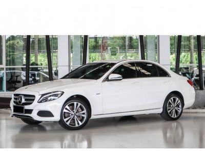 MERCEDES-BENZ C350e Avantgarde W205 ปี 2019 ไมล์ 51,3xx Km