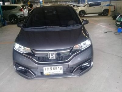 เจ้าของขายเอง Honda jazz รุ่น v+ 2018