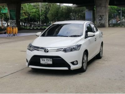 TOYOTA VIOS 1.5E ออโต้ สีขาว