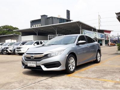 ปี 2018 HONDA CIVIC 1.8 E (FC) CC. สี เงิน เกียร์ Auto