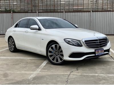 Benz E350e Exclusive 2017 สีขาว Polar White  เบาะสีน้ำตาล