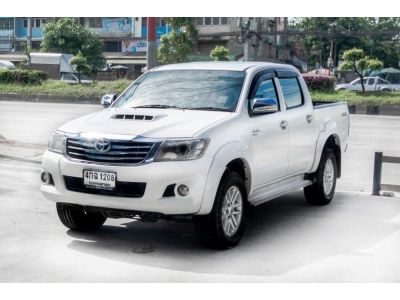 TOYOTA VIGO 2.5 E DOUBLE CAB PRERUNNER A/T ปี 2015