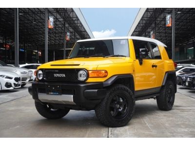 TOYOTA FJ Cruiser ปี 2011 ไมล์ 84,xxx Km