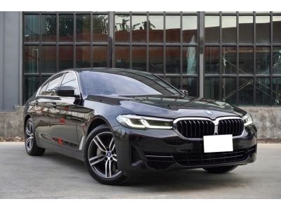 BMW 530e ELITE Plug-in Hybrid (G30 LCI) ปี 2022 ไมล์ 31,xxx Km