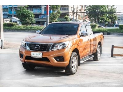 NISSAN NAVARA  NP300 2.5 E EXT CAB CALIBRE ดีเชล ปี 2018 MT สีส้ม