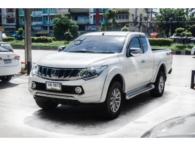 ้MITSUBISHI TRITON  2.4 GLS EXT MAGACAB PLUS  ดีเชล MT 2018 สีขาว