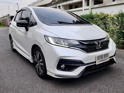 HONDA JAZZ 1.5 RS ปี 2019 ไมล์ 64,xxx Km