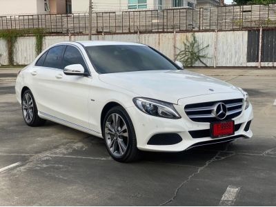 Benz C350e Avantgarde Plug-in HYBRID ปี 2018 สีขาว