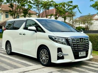 Toyota Alphard 2.5 ปี 2017  สายจอดไมล์เพียง 2หมื่น รถใหม่กริ๊บบบ