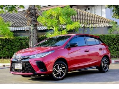 TOYOTA YARIS 1.2 SPORT 5Dr 2022 รถใหม่สภาพป้ายเเดง แต่คุ้มกว่า เกือบ2แสน