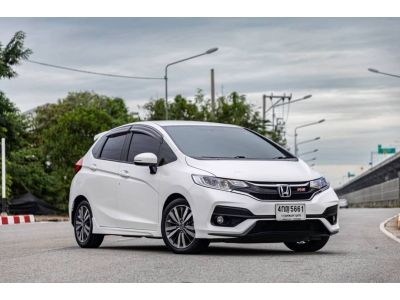 Honda Jazz GK SV plus ปี15(Topสุดตัวจริงๆ)  มือเดียวป้ายแดง เจ้าของเก่าเป็นผู้หญิงดูแลดีมากๆ