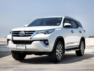 TOYOTA Fortuner 2.4G ปี 2019 ไมล์ 35,xxx Km