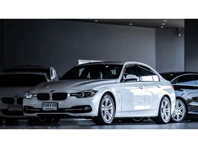 BMW 330e SPORT LCI F30 PLUG-IN HYBRID LCI ปี 2017 จด 19 ไมล์ 114,xxx Km