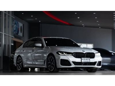 2022 BMW 530e 2.0 M Sport รถเก๋ง 4 ประตู รถบ้านแท้Warrranty ยาวไปถึงปี 2026 จองด่วนที่นี่ รูปที่ 0