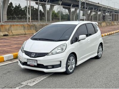 Honda JAZZ 1.5 V i-VTEC A/T ปี2013