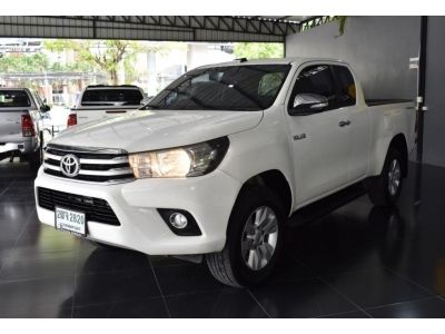 TOYOTA HILUX REVO SMARTCAB 2.4G PRERUNNER AT ปี2017