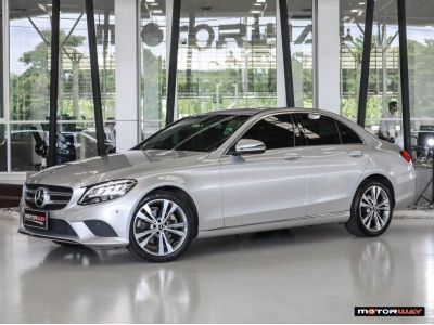 MERCEDES-BENZ C220d Avantgarde W205 ปี 2019 ไมล์ 105,1xx Km