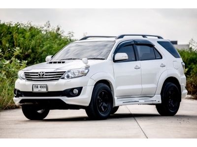 TOYOTA FORTUNER 3.0V 4WD สีขาว ปี2012