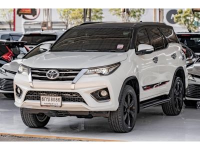 TOYOTA FORTUNER 2.8 TRD SPORTIVO 4WD ปี 2017 ไมล์ 40,xxx Km