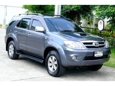 Toyota Fortuner 3.0V 4WD ขับสี่  เครื่องยนต์ดีเซล เกียร์AT ปี 2005