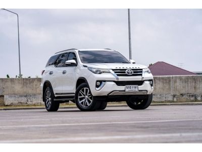 Toyota Fortuner 2.8 4WD ปี 2016 TOP